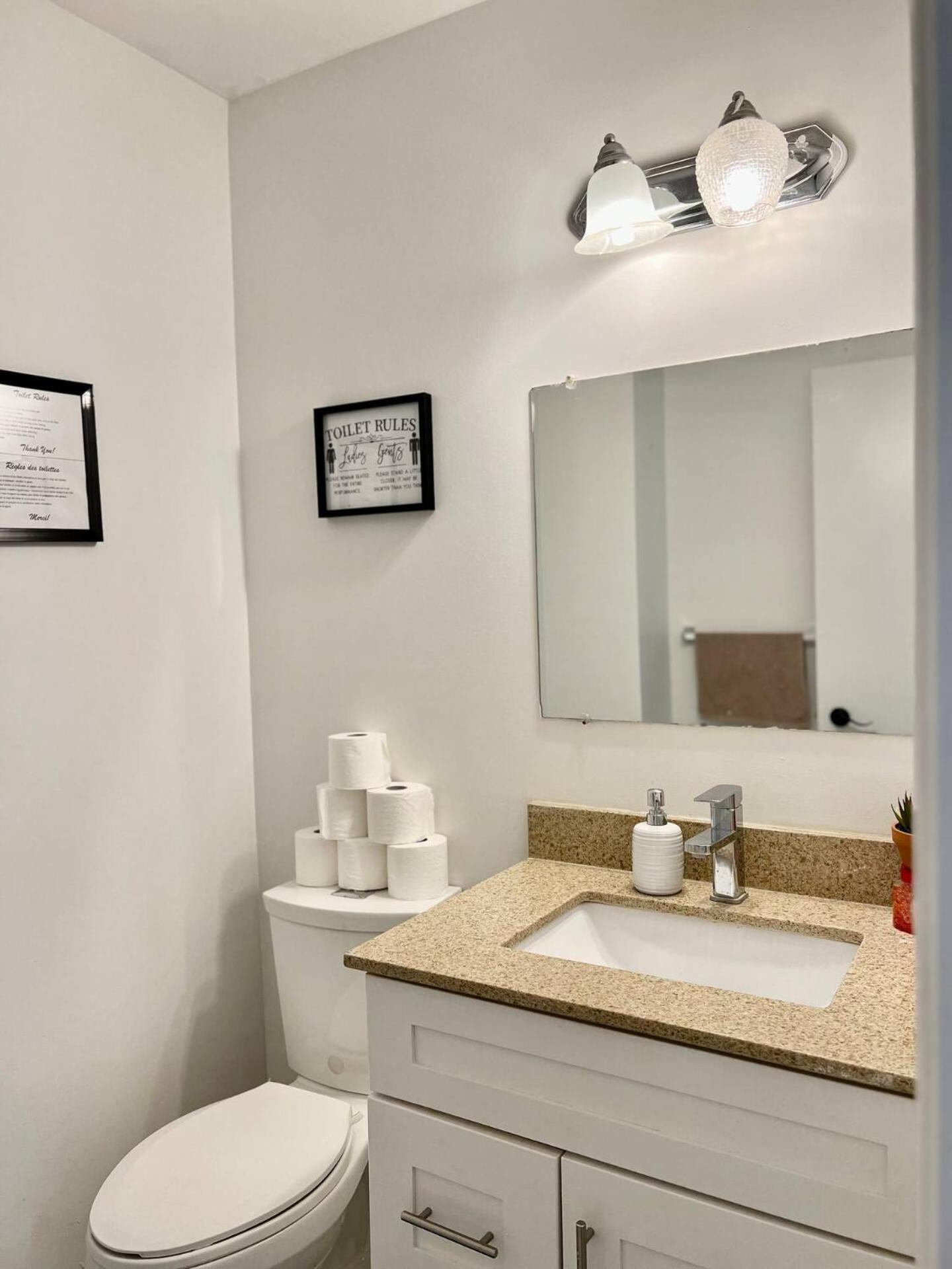 K5 Room Near Airport Mississauga Exterior photo